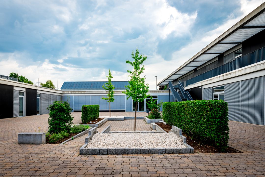 Heisenberg-Gymnasium Innenhof